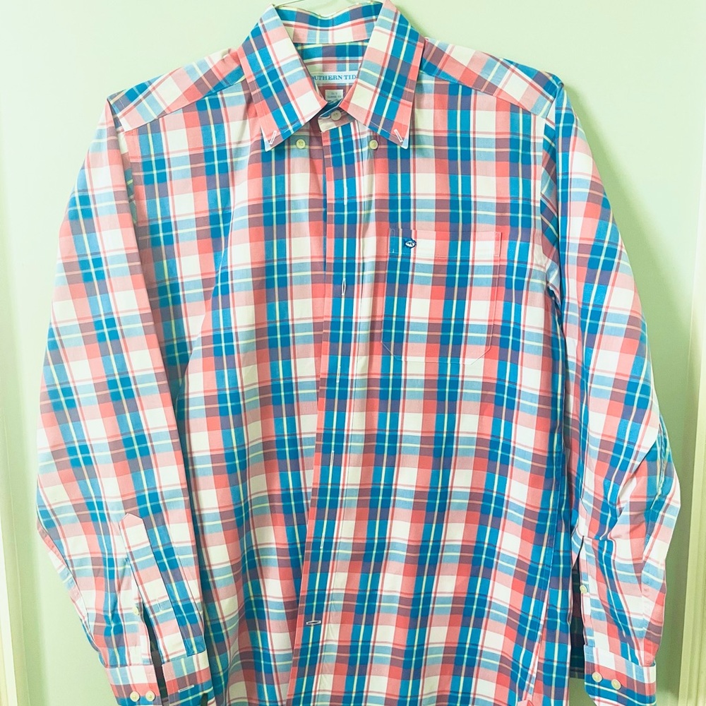 Men’s Southern Tide button-down collar Shirt